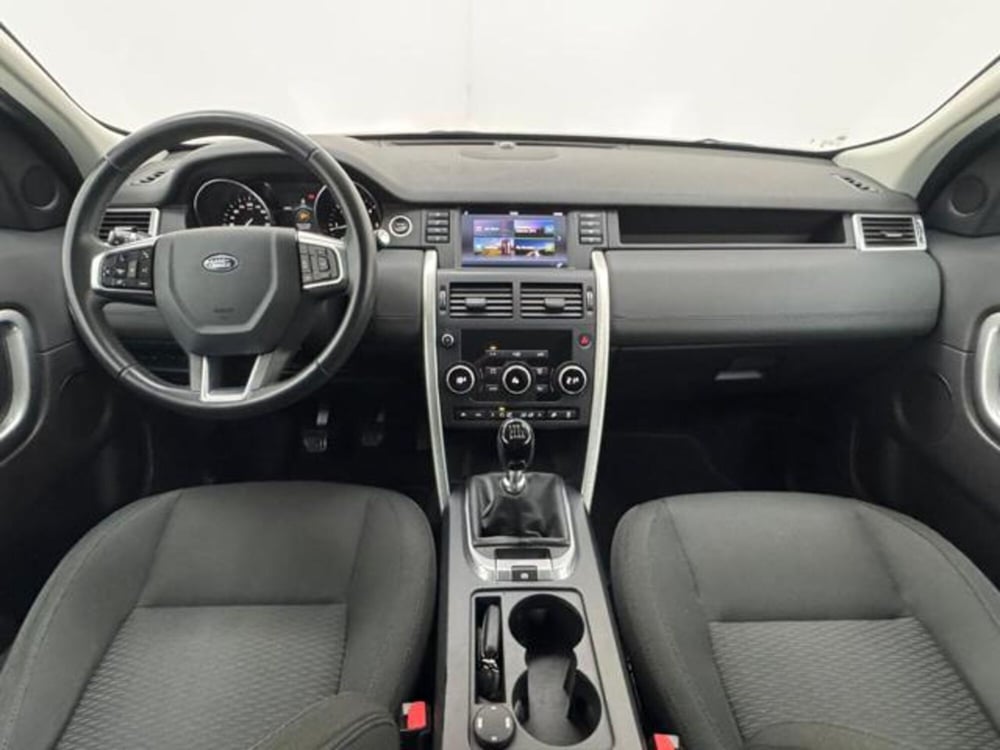 Land Rover Discovery Sport usata a Como (4)