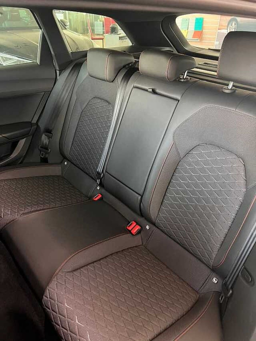 SEAT Leon ST nuova a Verona (6)