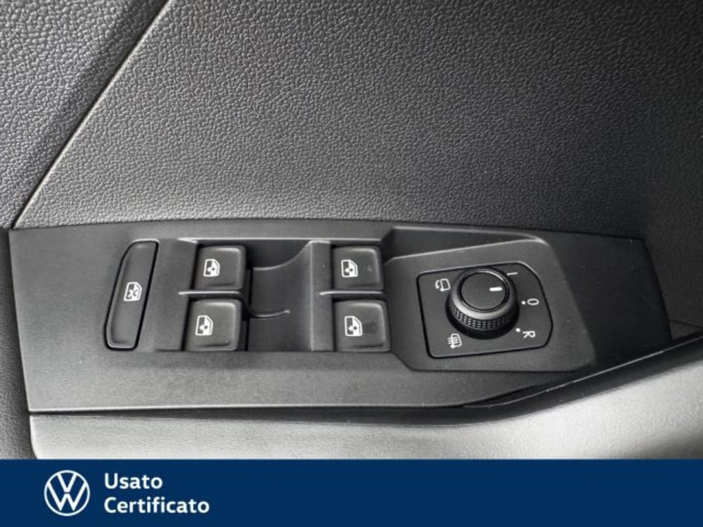 Volkswagen T-Cross nuova a Vicenza (11)