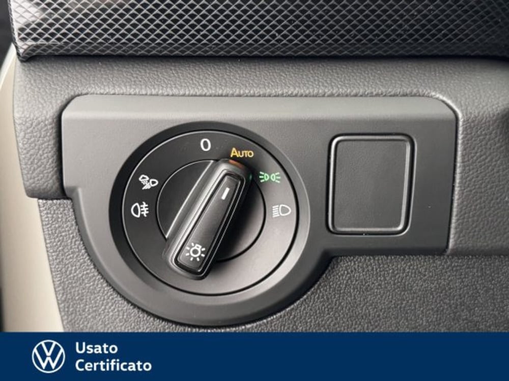 Volkswagen T-Cross nuova a Vicenza (12)