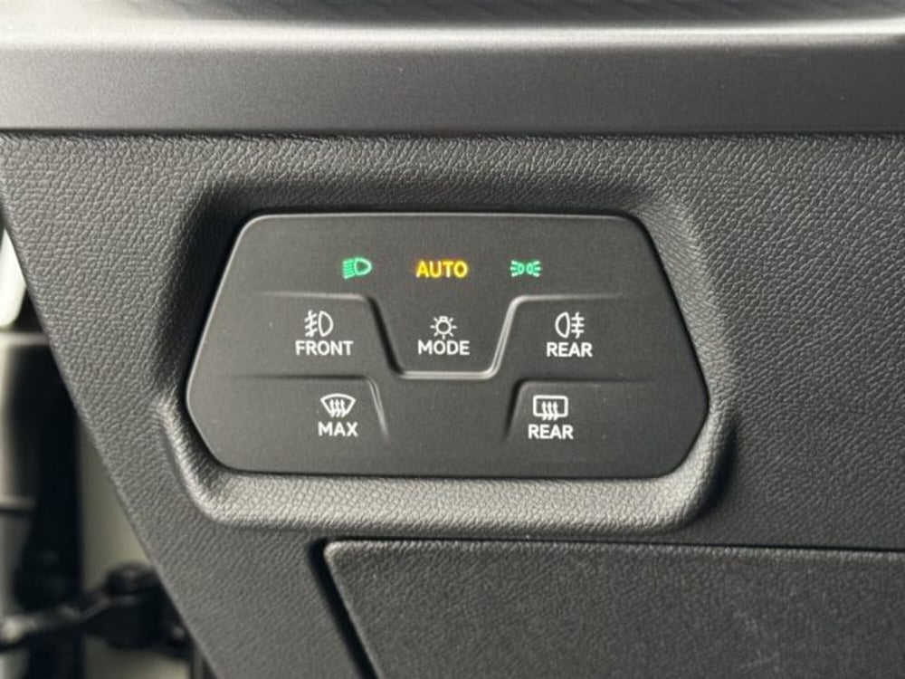 Cupra Leon nuova a Vicenza (12)