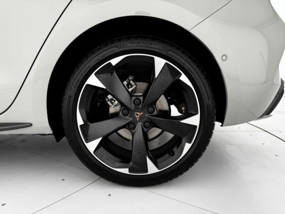 Cupra Leon nuova a Vicenza (6)