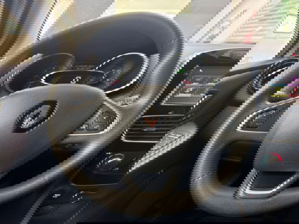 Renault Clio usata a Catania (18)