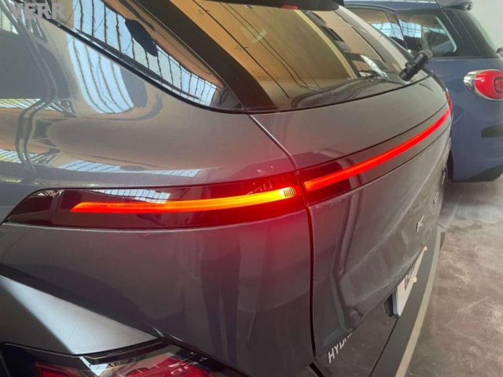 Hyundai Kona nuova a Milano (14)