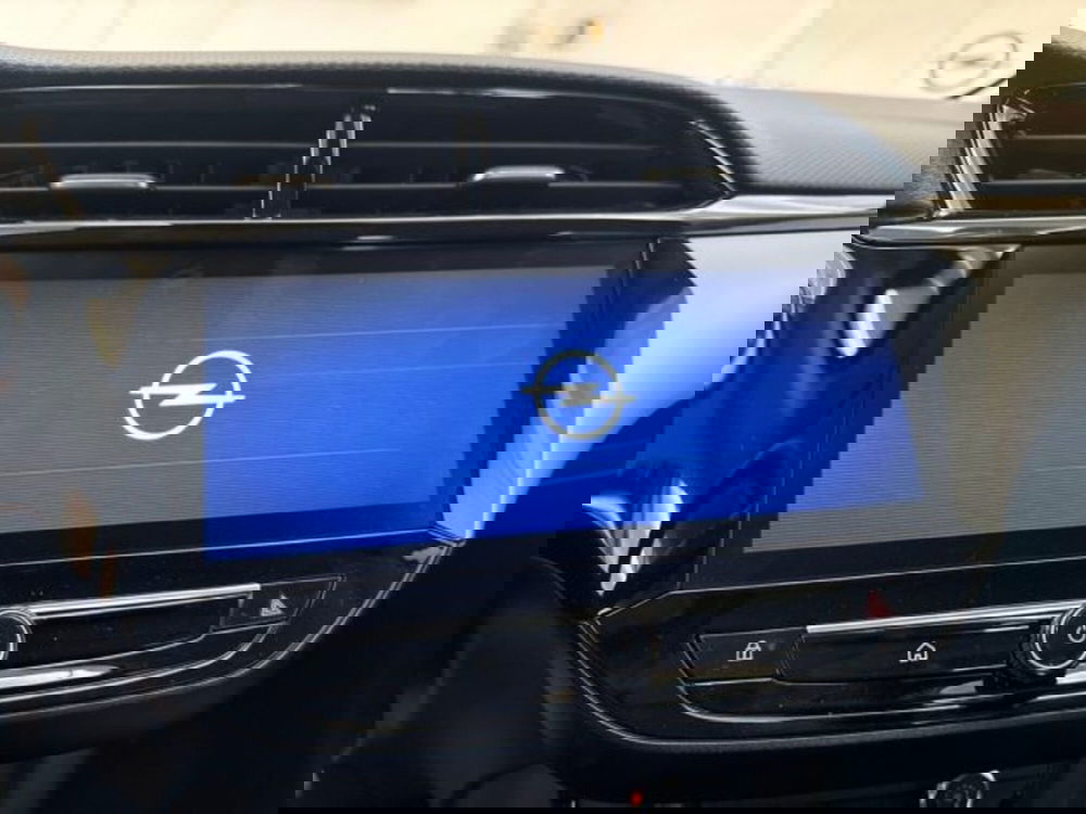 Opel Corsa nuova a Ancona (18)