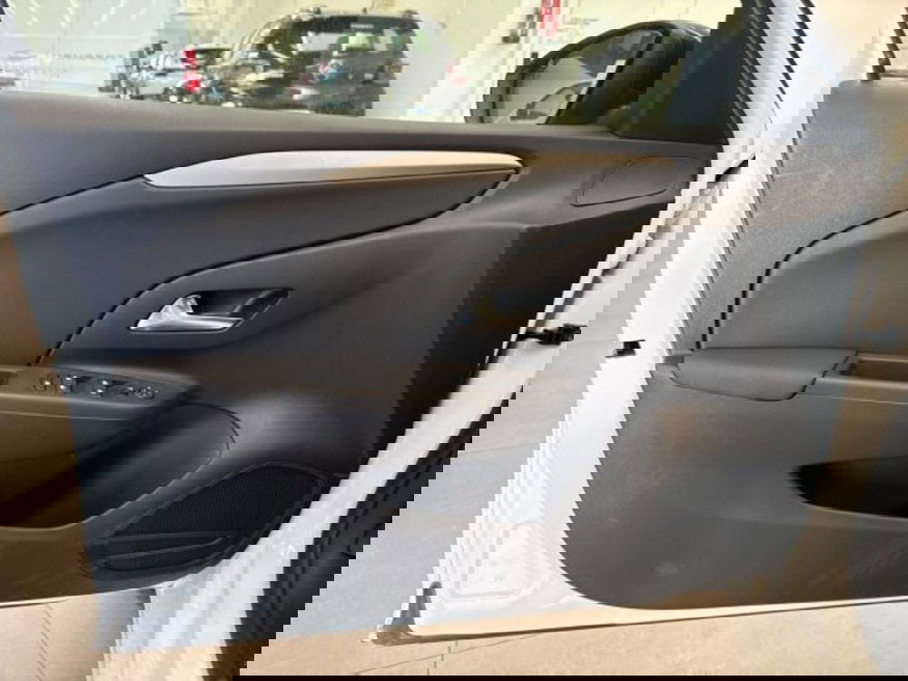 Opel Corsa nuova a Ancona (13)