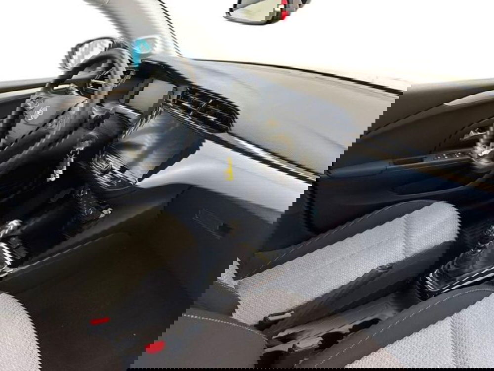 Opel Corsa nuova a Ancona (15)