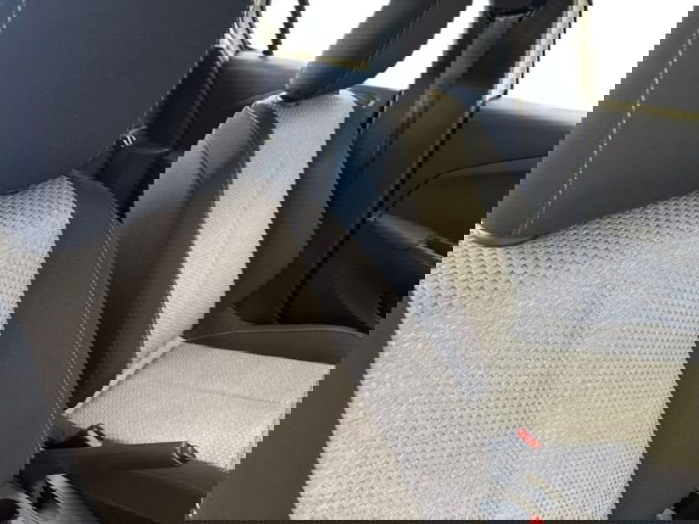 Opel Corsa nuova a Ancona (16)