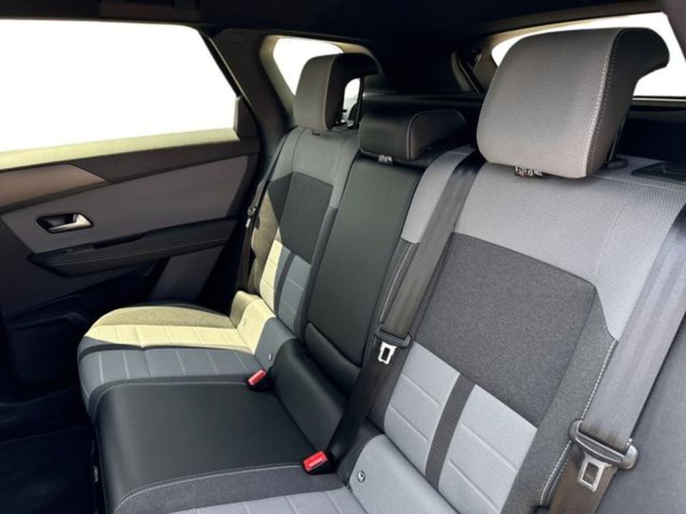 Opel Grandland nuova a Ancona (14)