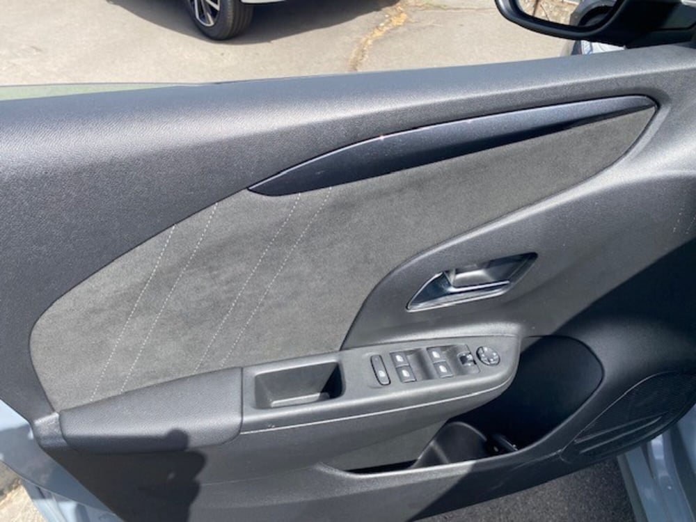 Opel Corsa usata a Catania (19)