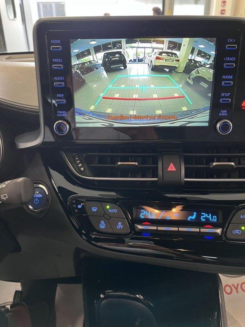 Toyota Toyota C-HR usata a Prato (13)