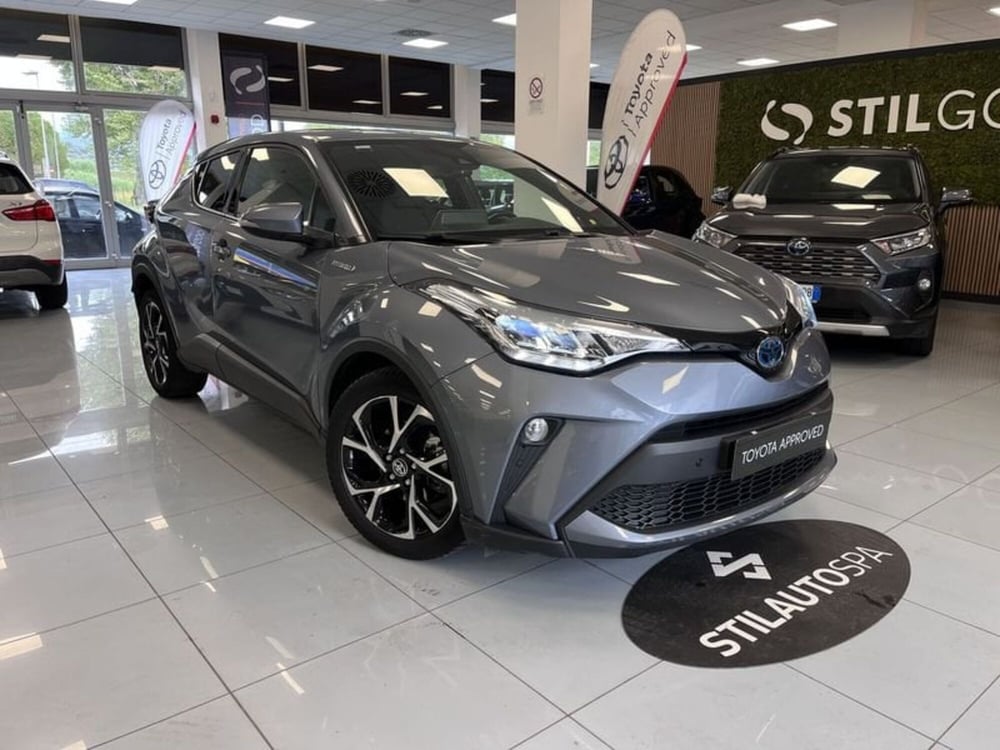 Toyota Toyota C-HR usata a Prato (3)