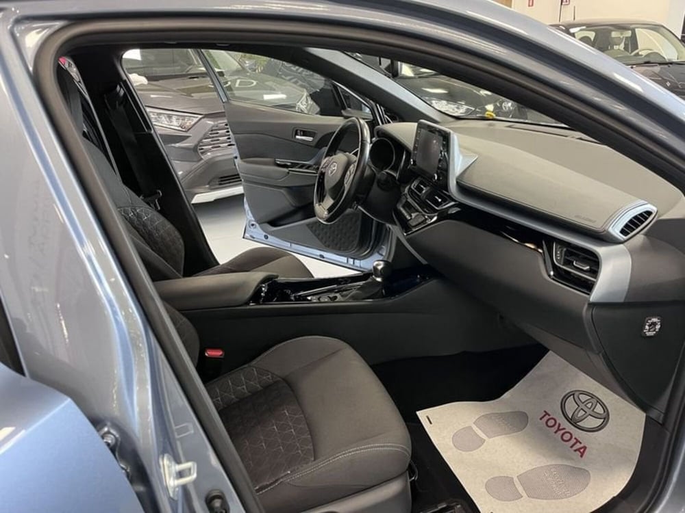 Toyota Toyota C-HR usata a Prato (8)