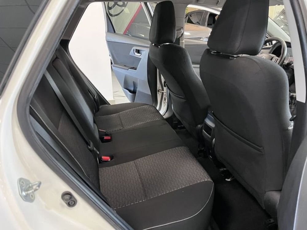 Toyota Auris Station Wagon usata a Prato (10)