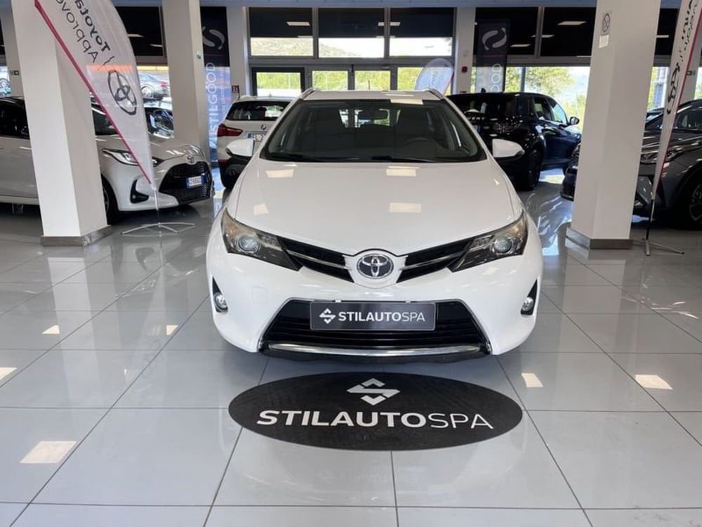 Toyota Auris Station Wagon usata a Prato (2)