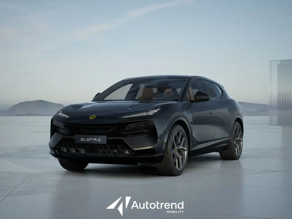 Lotus Eletre nuova a Bari