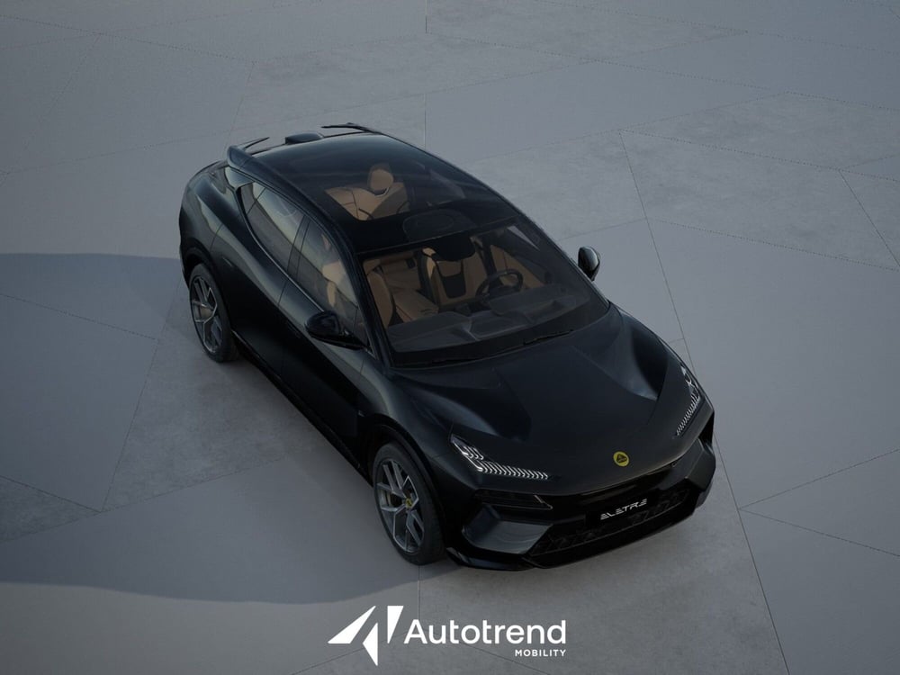 Lotus Eletre nuova a Bari (4)