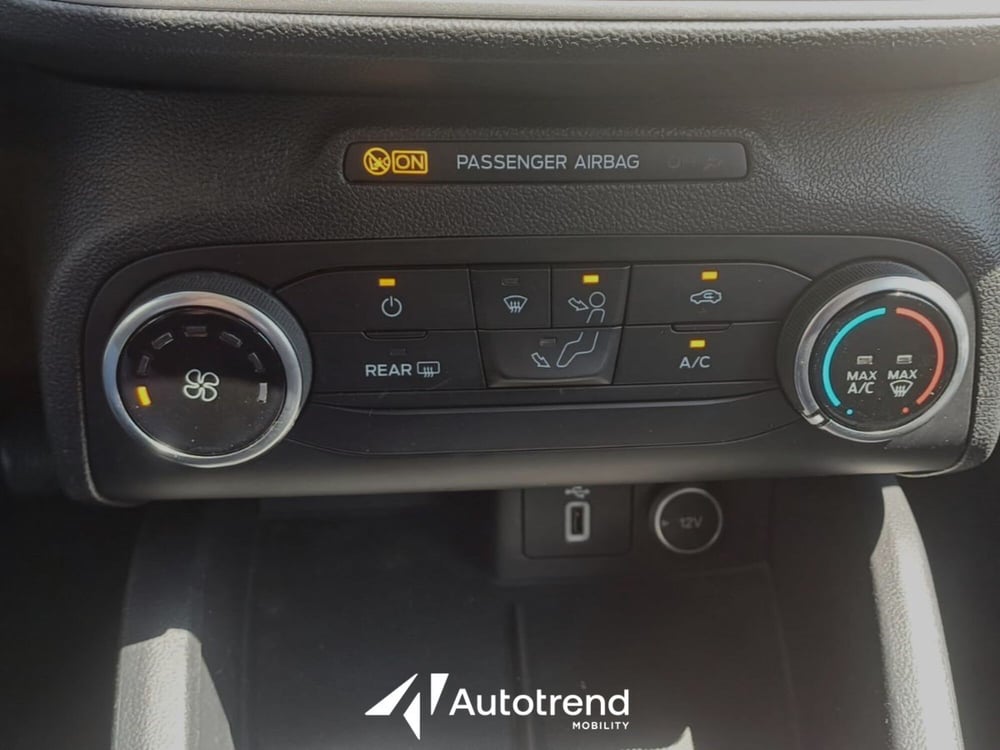 Ford Focus Station Wagon usata a Bari (13)