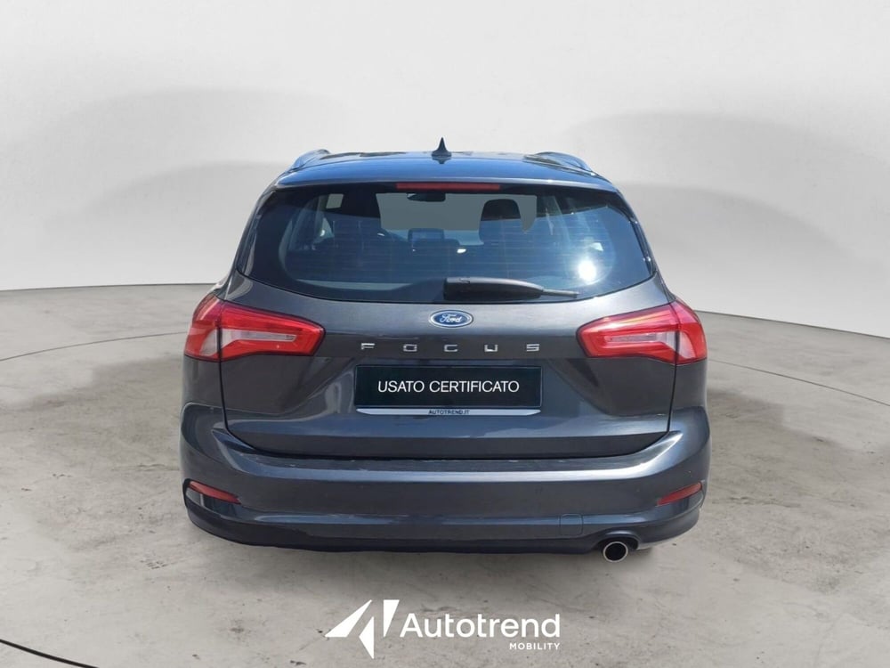 Ford Focus Station Wagon usata a Bari (4)