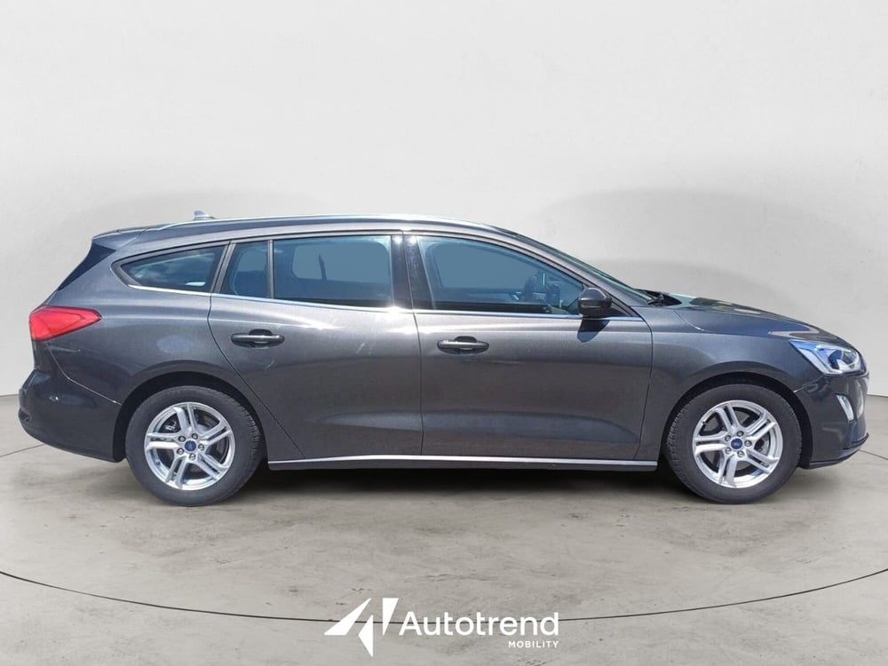 Ford Focus Station Wagon usata a Bari (5)
