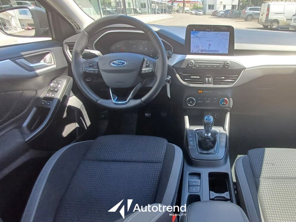 Ford Focus Station Wagon usata a Bari (8)