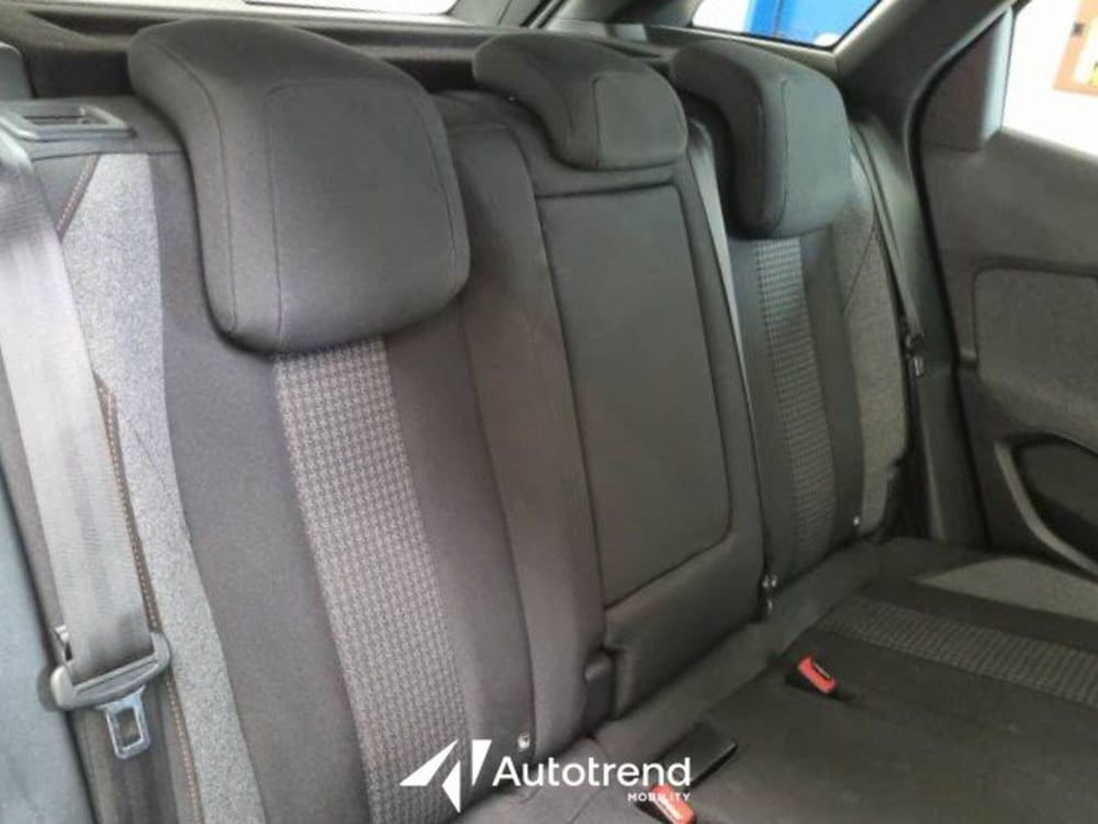 Peugeot 3008 usata a Bari (9)