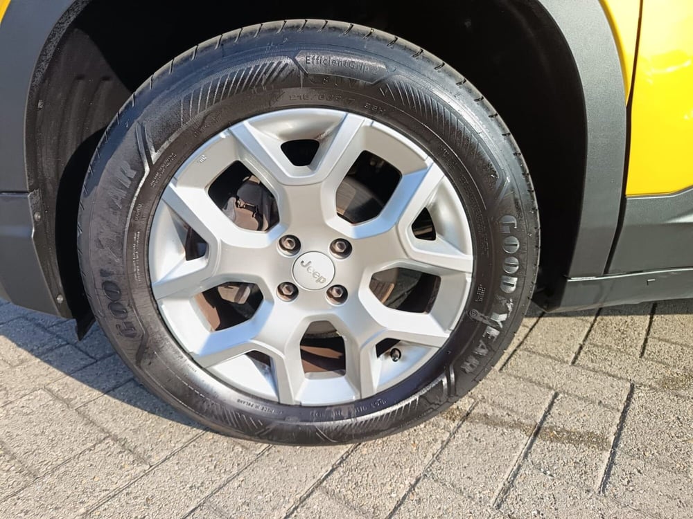 Jeep Avenger usata a Alessandria (13)