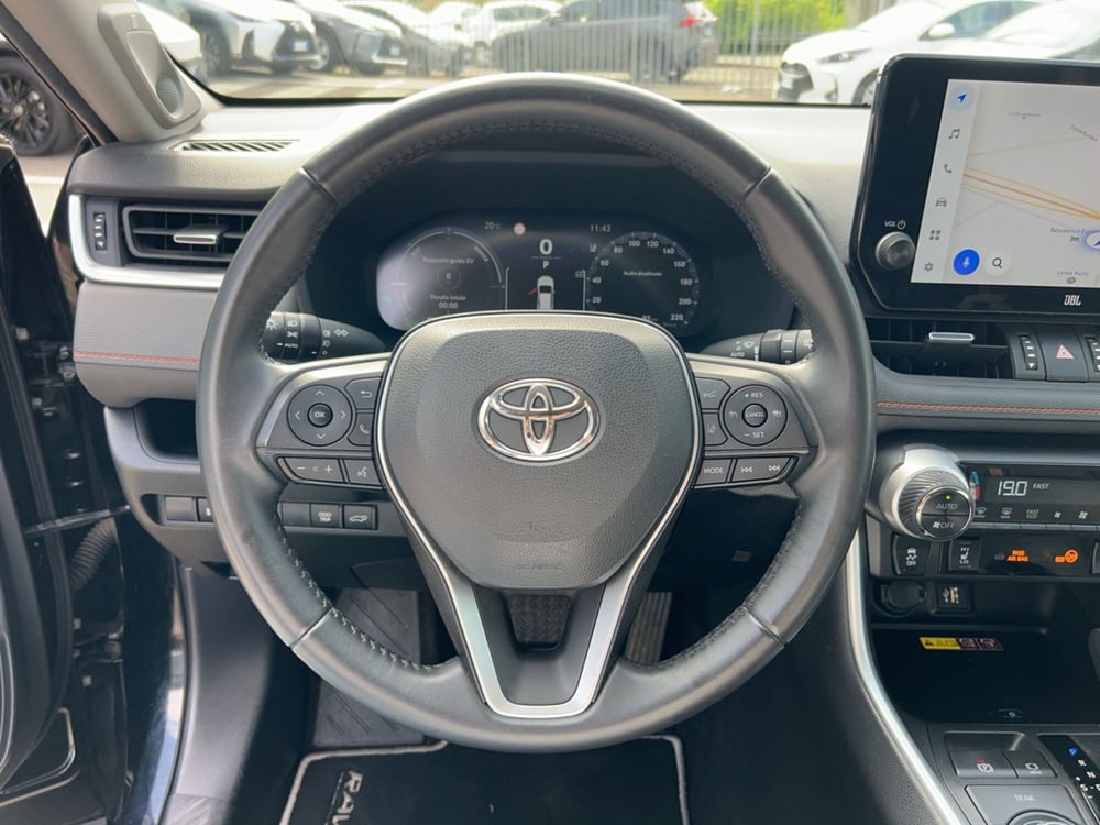 Toyota Rav4 nuova a Milano (13)