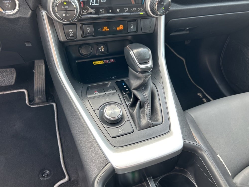 Toyota Rav4 nuova a Milano (14)