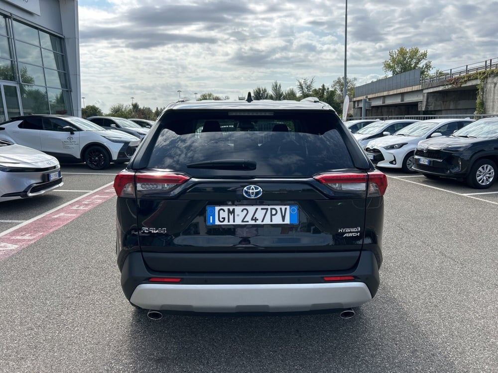 Toyota Rav4 nuova a Milano (6)