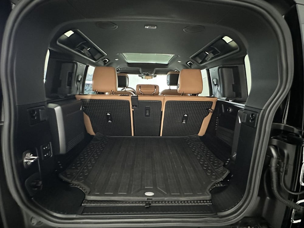 Land Rover Defender usata a Torino (13)