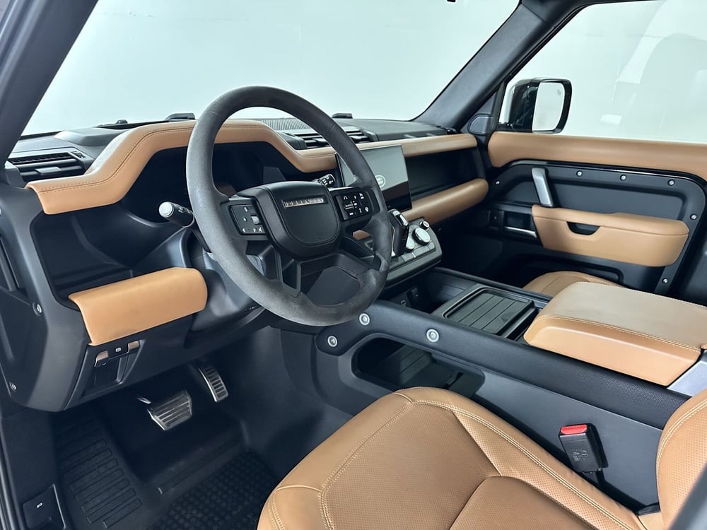 Land Rover Defender usata a Torino (16)