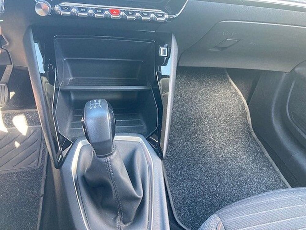 Peugeot 208 usata a Messina (17)