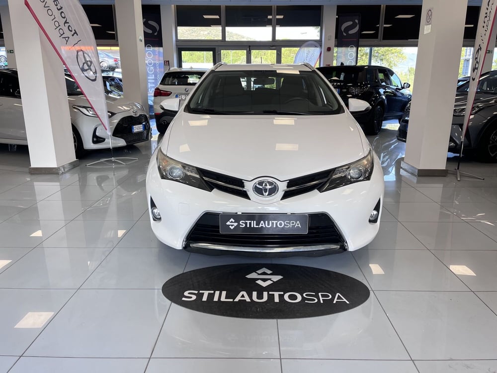 Toyota Auris Station Wagon usata a Prato (2)