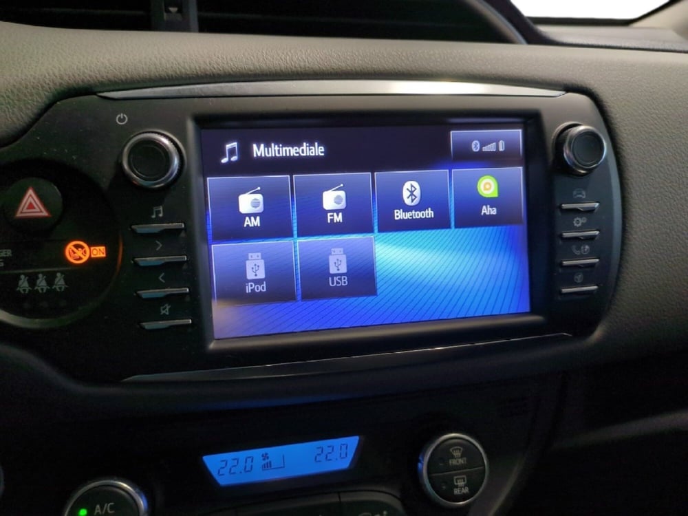 Toyota Yaris usata a Milano (15)
