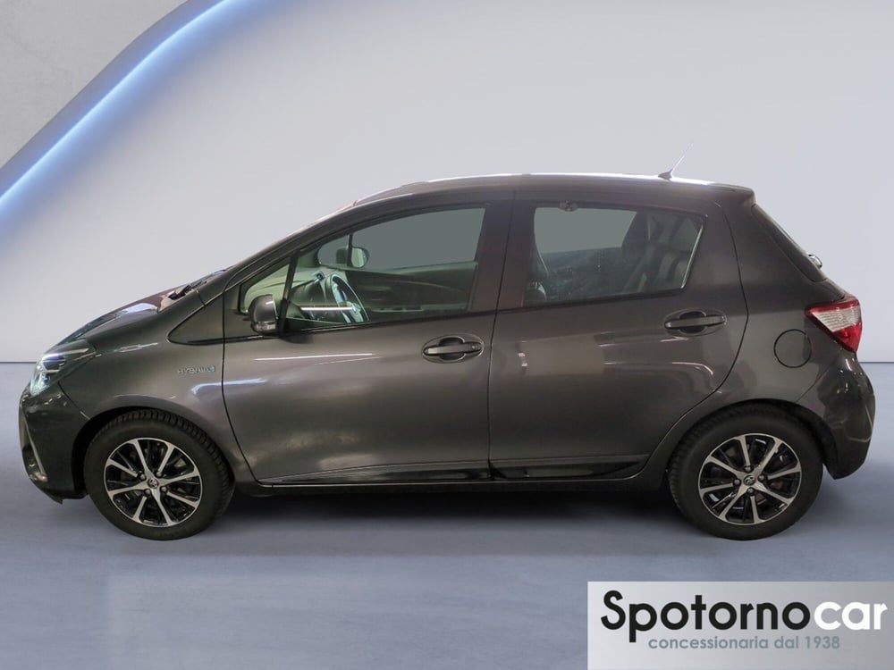 Toyota Yaris usata a Milano (2)