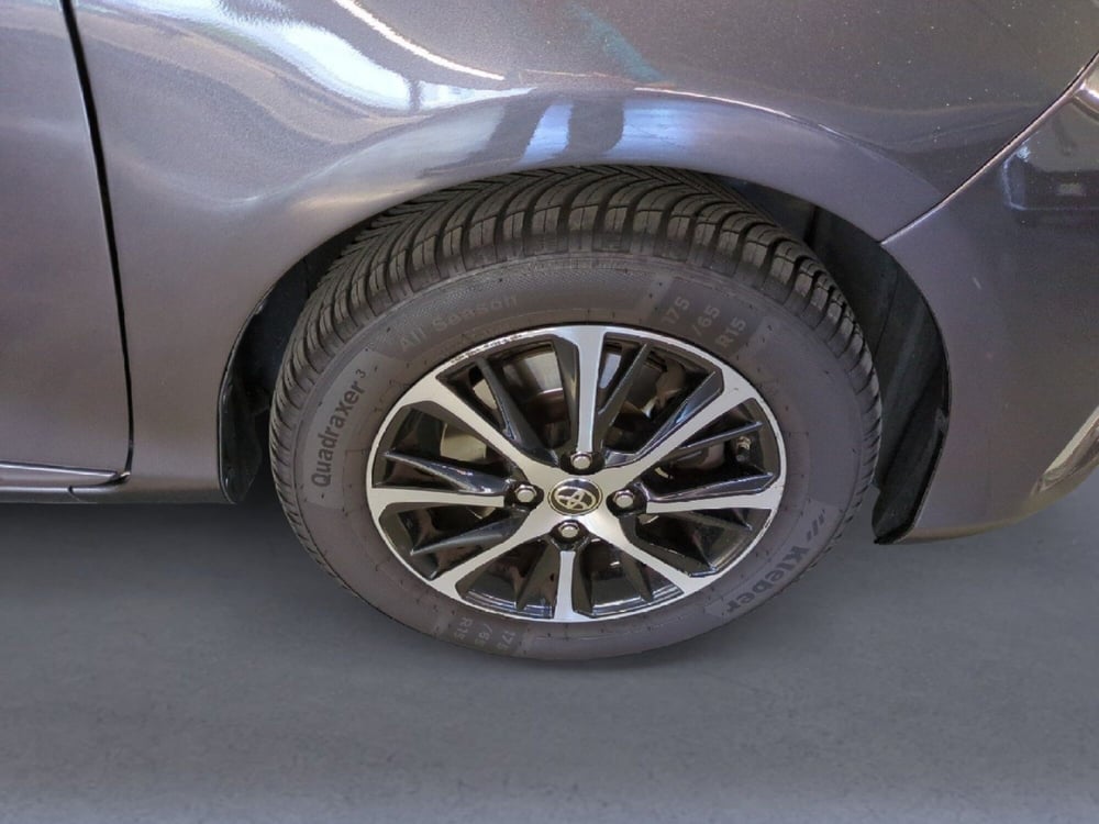 Toyota Yaris usata a Milano (9)