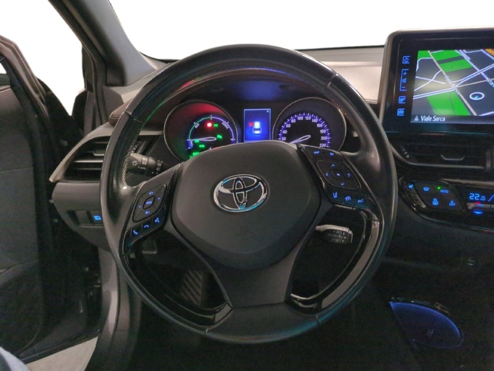 Toyota Toyota C-HR usata a Milano (14)
