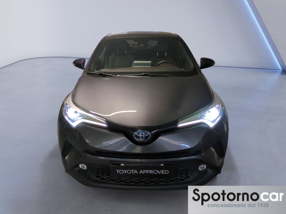 Toyota Toyota C-HR usata a Milano (5)