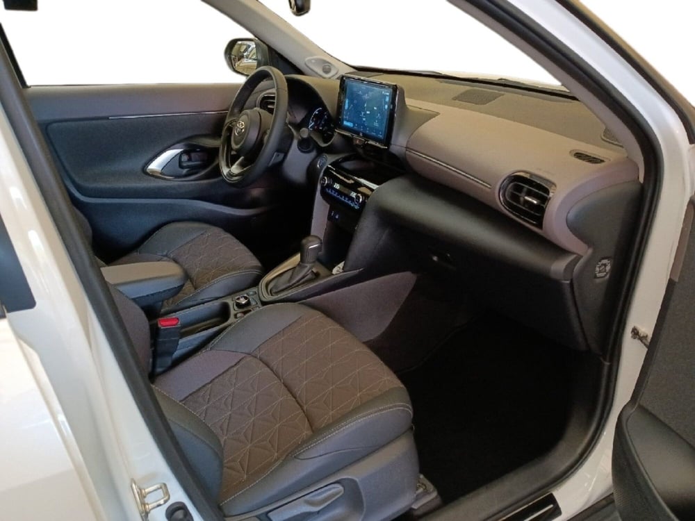 Toyota Yaris Cross usata a Milano (6)