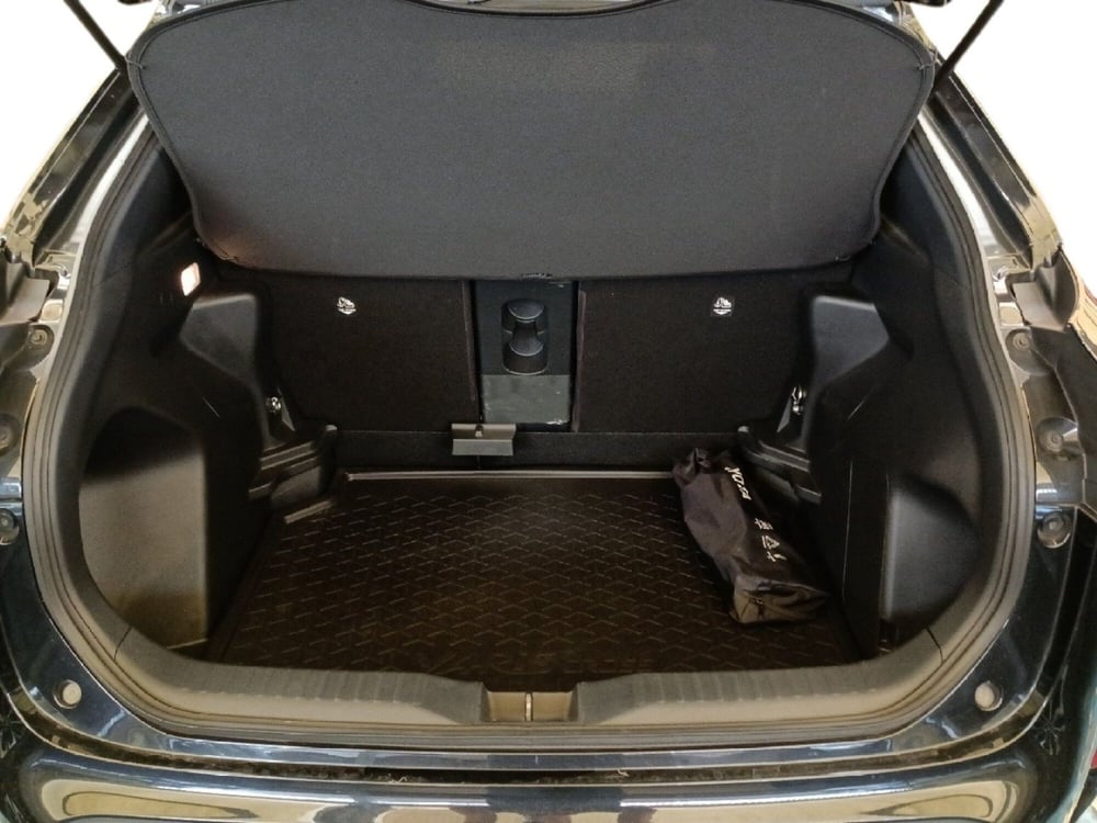Toyota Yaris Cross usata a Milano (12)