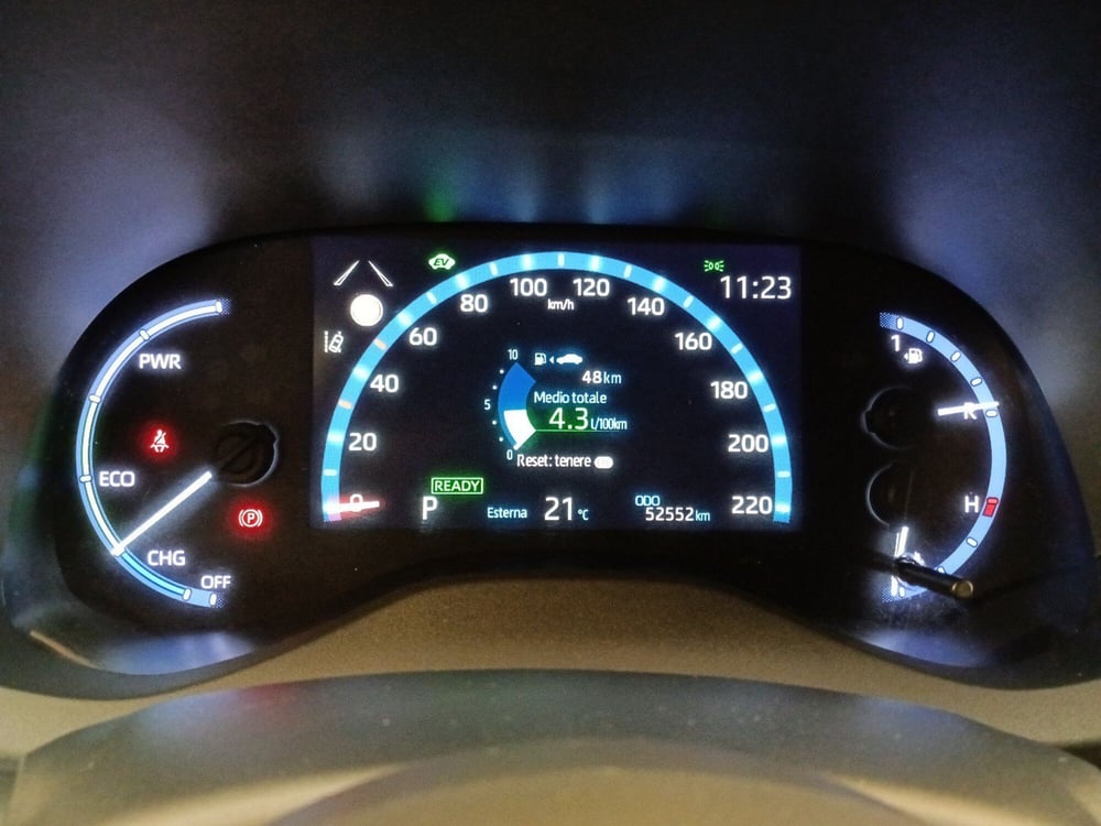 Toyota Yaris Cross usata a Milano (13)