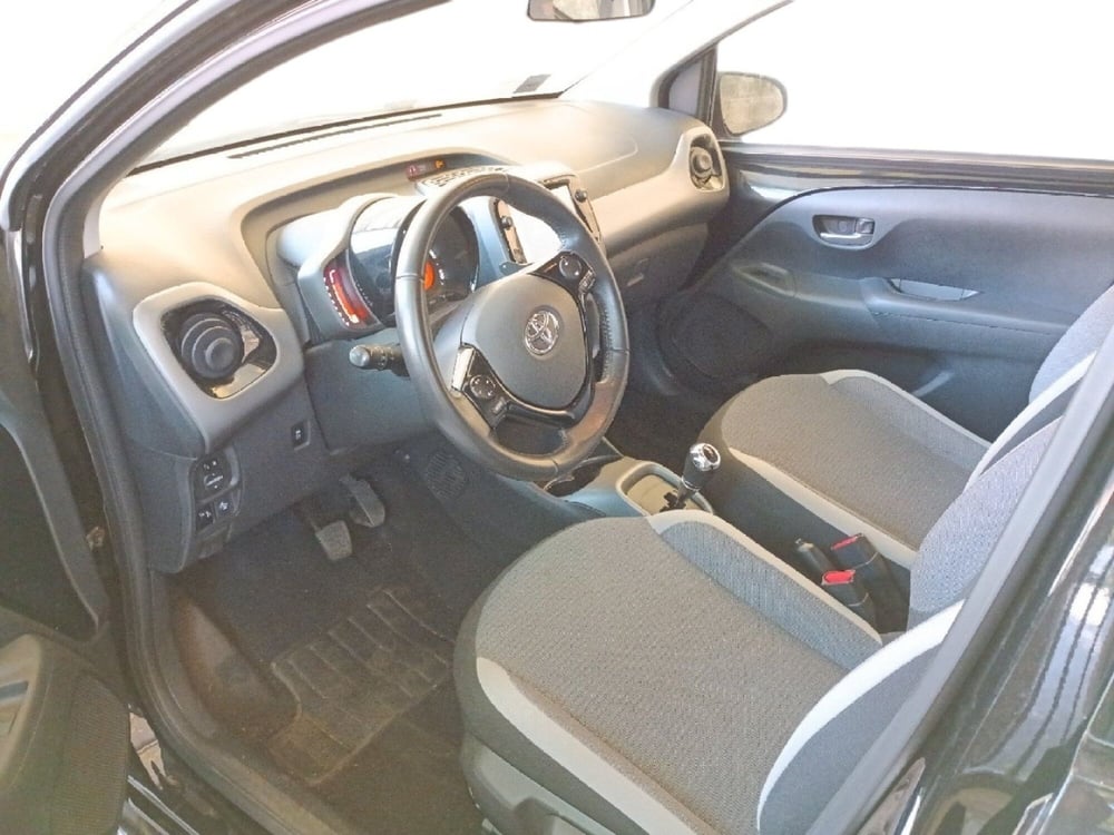 Toyota Aygo usata a Milano (16)
