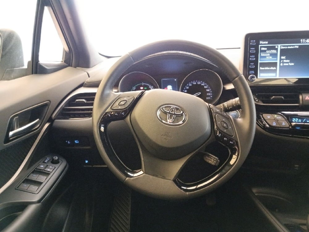 Toyota Toyota C-HR usata a Milano (10)