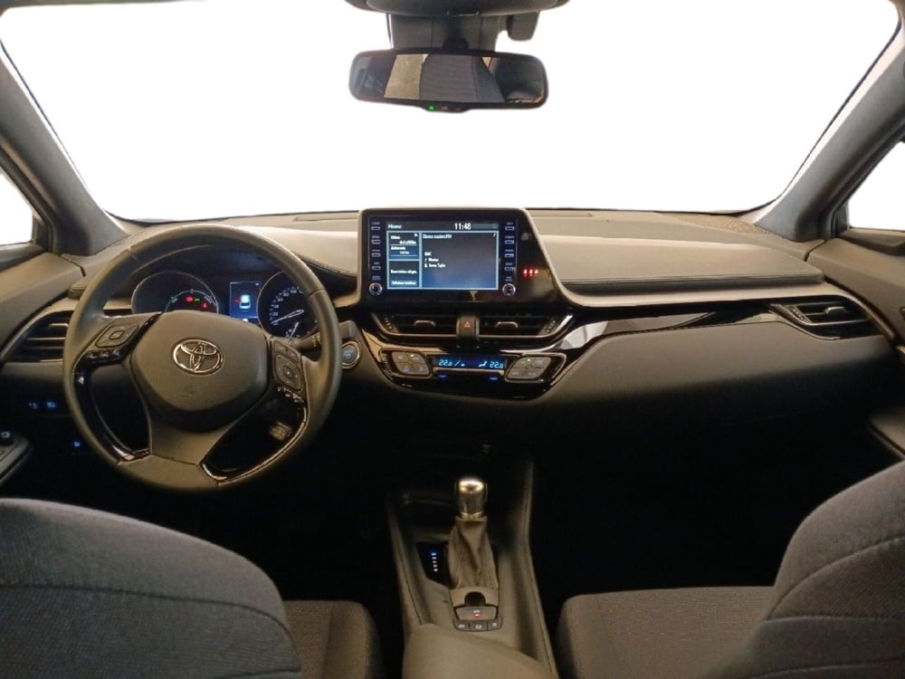 Toyota Toyota C-HR usata a Milano (9)