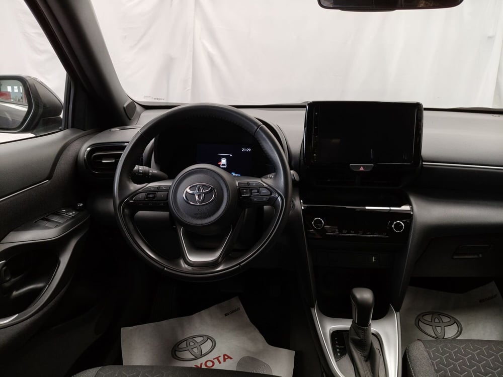 Toyota Yaris Cross usata a Roma (10)
