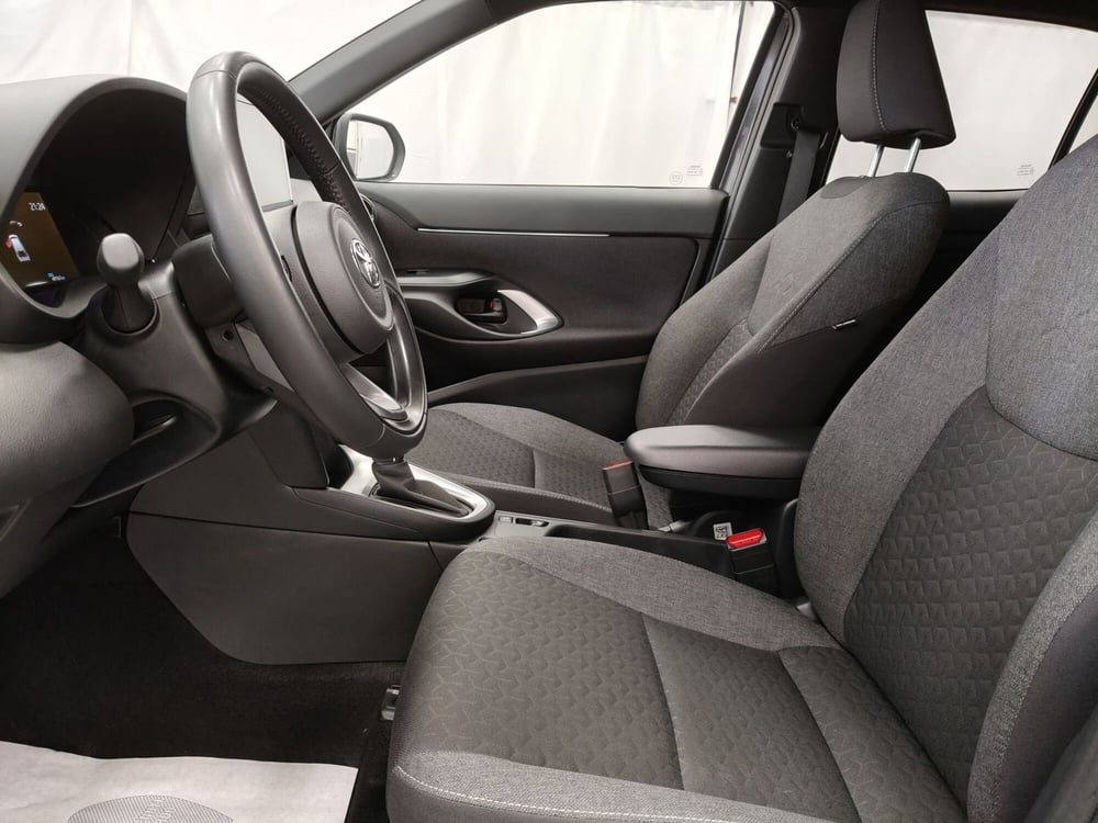 Toyota Yaris Cross usata a Roma (15)