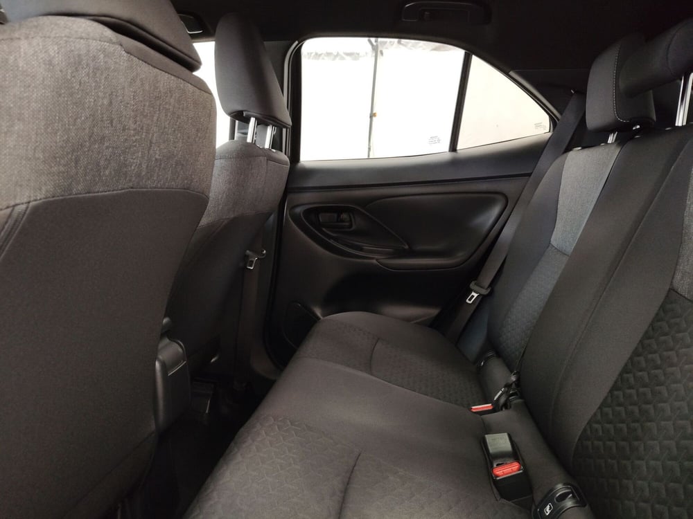 Toyota Yaris Cross usata a Roma (16)