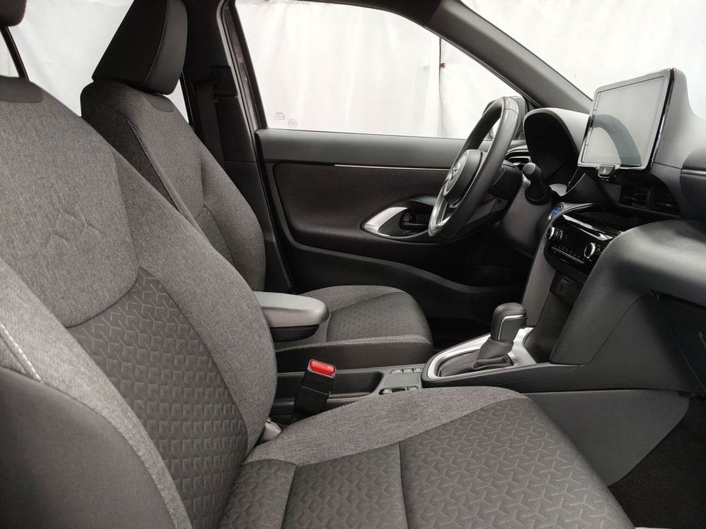 Toyota Yaris Cross usata a Roma (6)