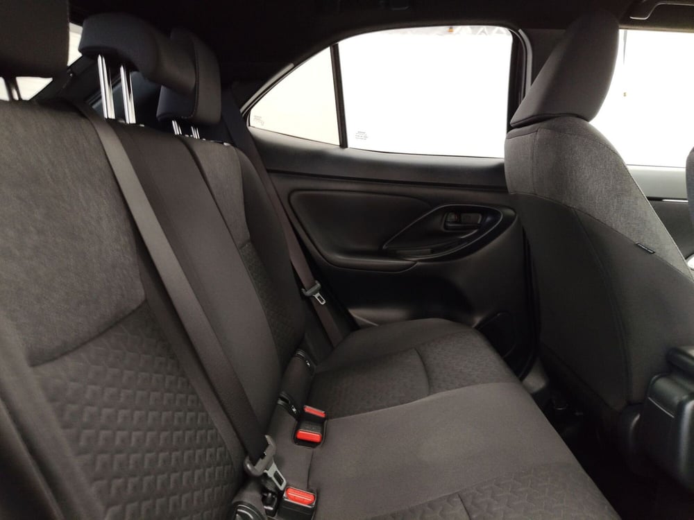 Toyota Yaris Cross usata a Roma (8)